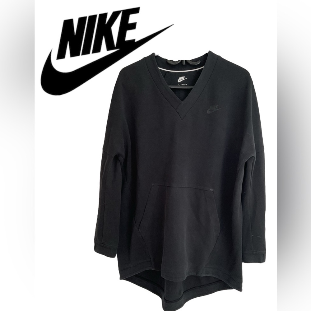 Nike🌺Women's V-Neck Sweater in Black